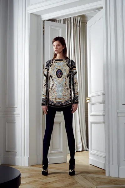 Look 12